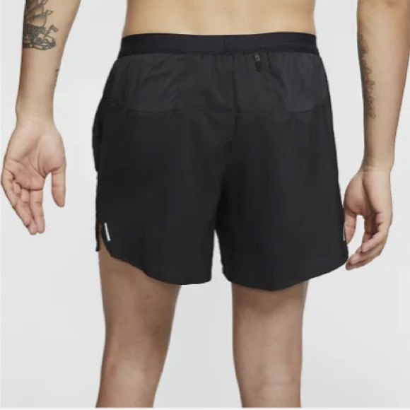 Nike Men’s Black Flex Stride 5” Athletic Shorts - Picture 2 of 14